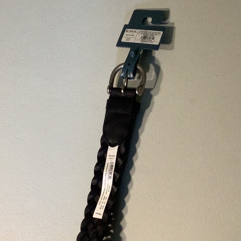 Universal Thread black braided vegan leather belt, size medium NWT - Picture 2 of 6